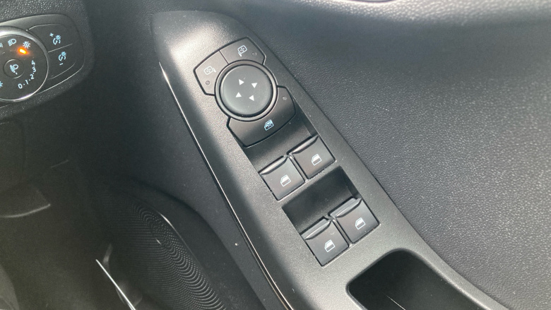 Ford Fiesta 1.0 EcoBoost Titanium 5dr Petrol Hatchback